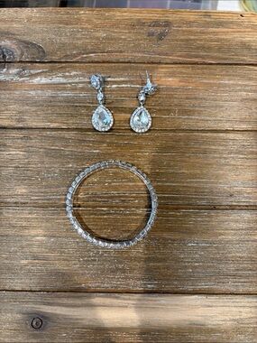 Crystal Teardrop Drop Earrings and Tennis Bracelet Set - Silver Tone